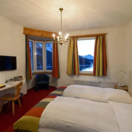 Waldhaus Am فندق