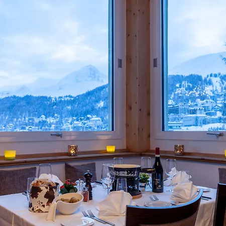 Hotel Waldhaus Am 3*