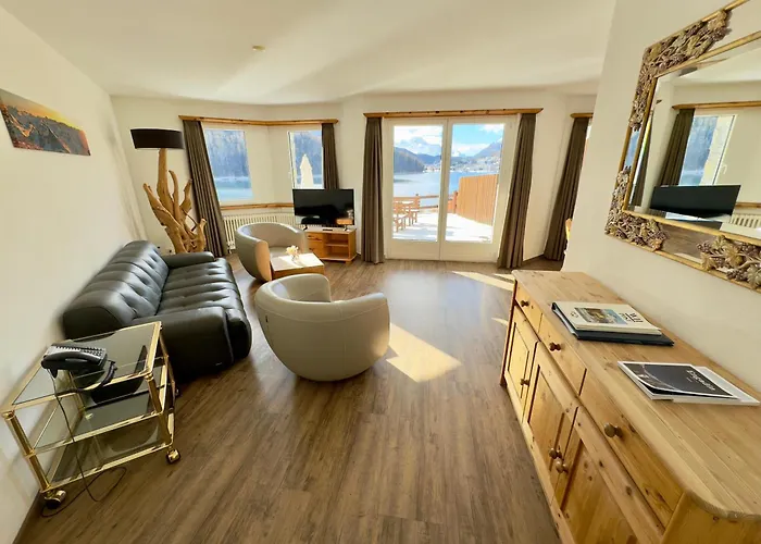 瓦尔德豪斯酒店 3*